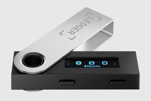 Lire la suite à propos de l’article Ledger Nano S Plus : Protéger, Sécuriser et Stocker vos Crypto-monnaies
